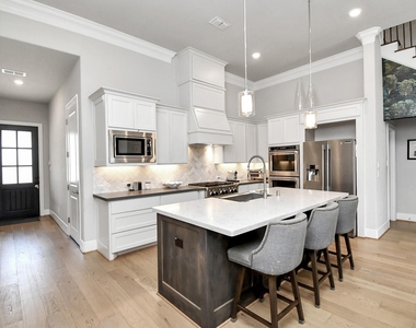 3712 Somerset York Lane - Photo Thumbnail 14