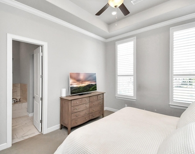 3712 Somerset York Lane - Photo Thumbnail 28
