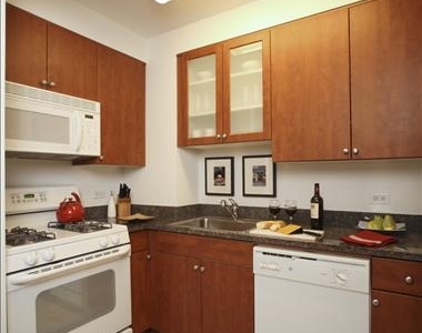 Washington & Leroy - Photo Thumbnail 2