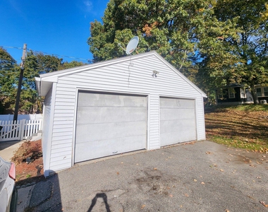 141 Amherst - Photo Thumbnail 16