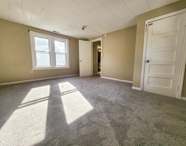 141 Amherst - Photo Thumbnail 8