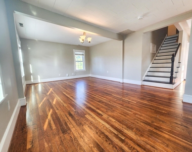 141 Amherst - Photo Thumbnail 2