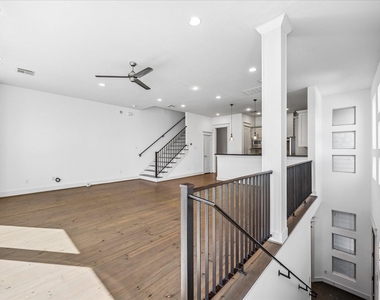 2121 Cohn Street - Photo Thumbnail 5
