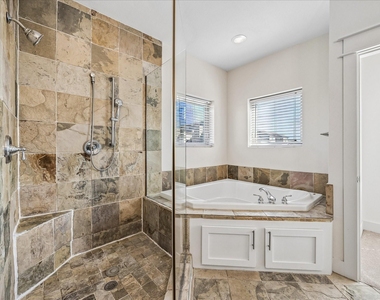 2121 Cohn Street - Photo Thumbnail 17