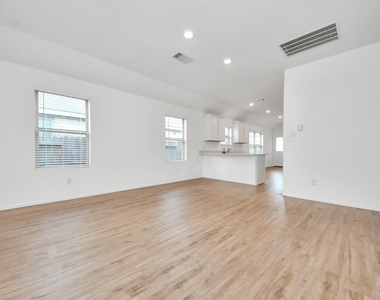 6233 Arcadia Sound Lane - Photo Thumbnail 7