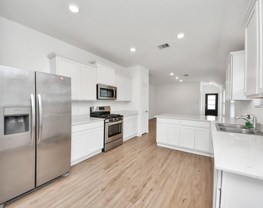 6233 Arcadia Sound Lane - Photo Thumbnail 13
