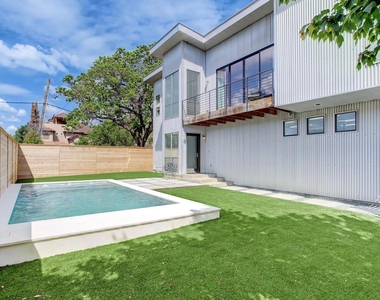 705 Nicholson Street - Photo Thumbnail 1