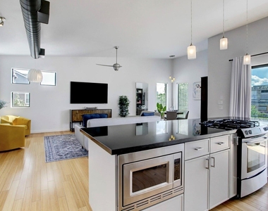705 Nicholson Street - Photo Thumbnail 15