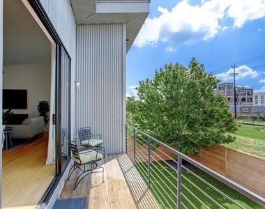705 Nicholson Street - Photo Thumbnail 10