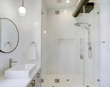 705 Nicholson Street - Photo Thumbnail 29
