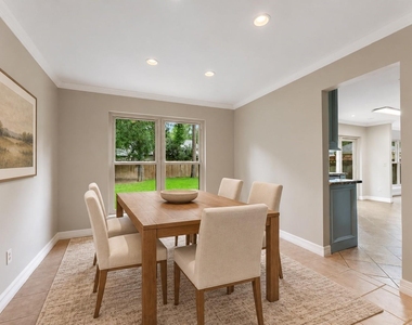 27 W Stony Bridge Court - Photo Thumbnail 5