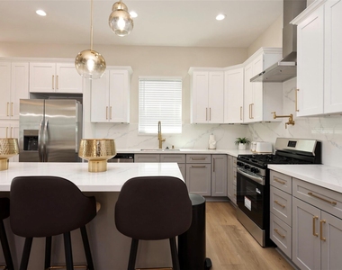 1605 Sylveste Street - Photo Thumbnail 17