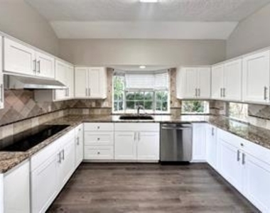 5450 Fern Park Drive - Photo Thumbnail 3