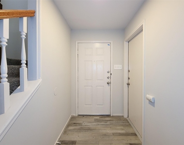 80 Fallenstone Drive - Photo Thumbnail 35