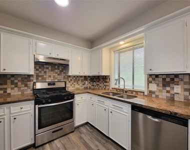 80 Fallenstone Drive - Photo Thumbnail 22