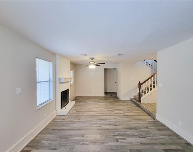 80 Fallenstone Drive - Photo Thumbnail 30