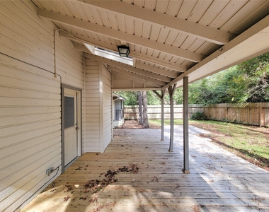 80 Fallenstone Drive - Photo Thumbnail 5