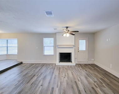80 Fallenstone Drive - Photo Thumbnail 29