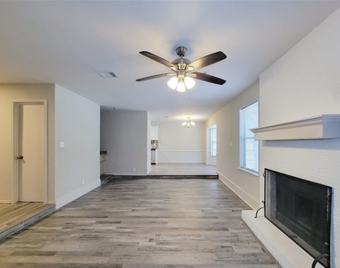 80 Fallenstone Drive - Photo Thumbnail 38