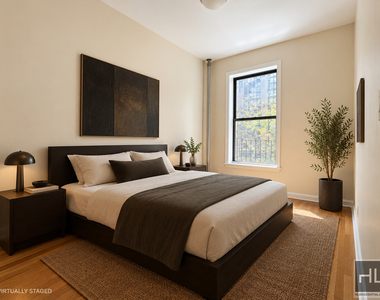 West 56 Street - Photo Thumbnail 3