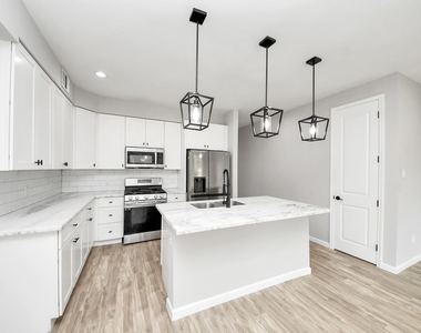 6524 Tuskegee Street - Photo Thumbnail 5