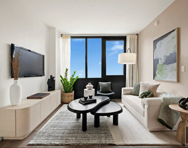90th Avenue - Photo Thumbnail 2