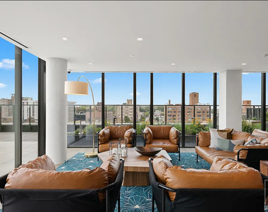 90th Avenue - Photo Thumbnail 11