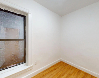 200 West 89th Street - Photo Thumbnail 3