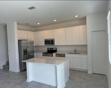 3223 Laurent Loop - Photo Thumbnail 1