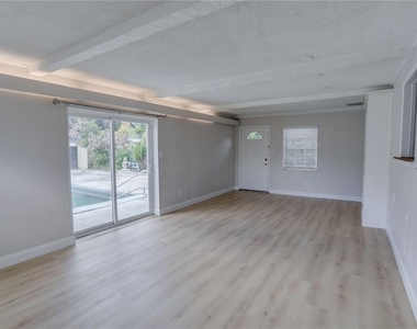 3320 Lila Drive - Photo Thumbnail 12