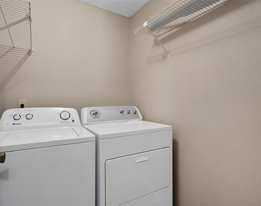 8209 Olympia Court - Photo Thumbnail 18