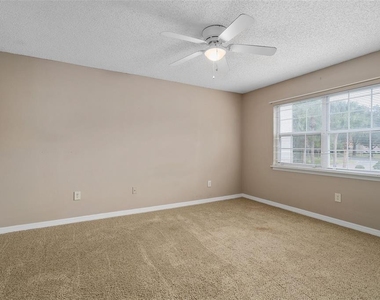 8209 Olympia Court - Photo Thumbnail 13