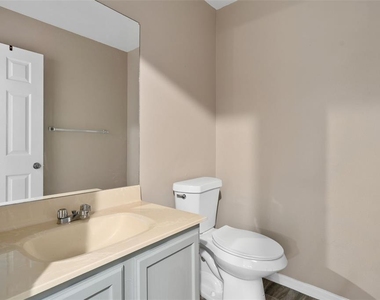 8209 Olympia Court - Photo Thumbnail 19