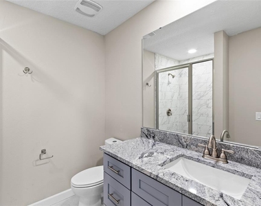 921 E Clifford Avenue - Photo Thumbnail 13