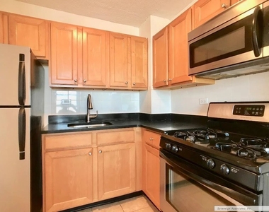 3333 Broadway - Photo Thumbnail 3