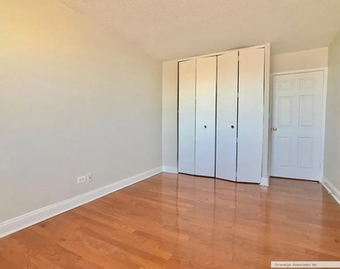 3333 Broadway - Photo Thumbnail 5