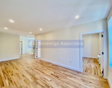 686 West 204th Street - Photo Thumbnail 14