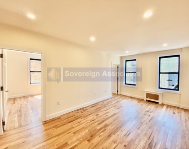 686 West 204th Street - Photo Thumbnail 11