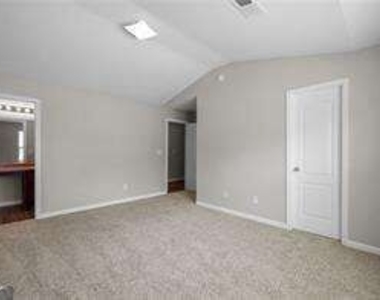 2316 Bigwood Trail - Photo Thumbnail 6