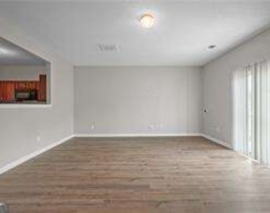 2316 Bigwood Trail - Photo Thumbnail 4