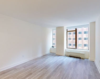 10 Hanover Square - Photo Thumbnail 2