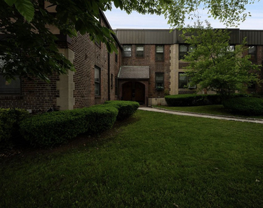 76-9 Ditmars Boulevard - Photo Thumbnail 11