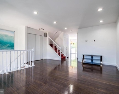 8308 Shady Grove Circle - Photo Thumbnail 32