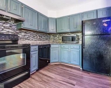8308 Shady Grove Circle - Photo Thumbnail 24