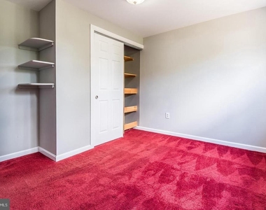 8308 Shady Grove Circle - Photo Thumbnail 5