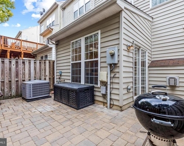 13954 Sawteeth Way - Photo Thumbnail 11