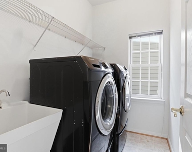 5658 Lierman Circle - Photo Thumbnail 17