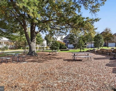 5658 Lierman Circle - Photo Thumbnail 46