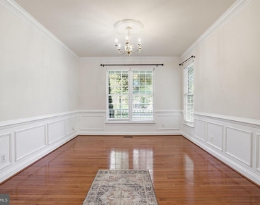 5658 Lierman Circle - Photo Thumbnail 4