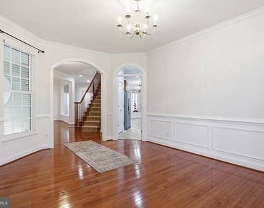 5658 Lierman Circle - Photo Thumbnail 5
